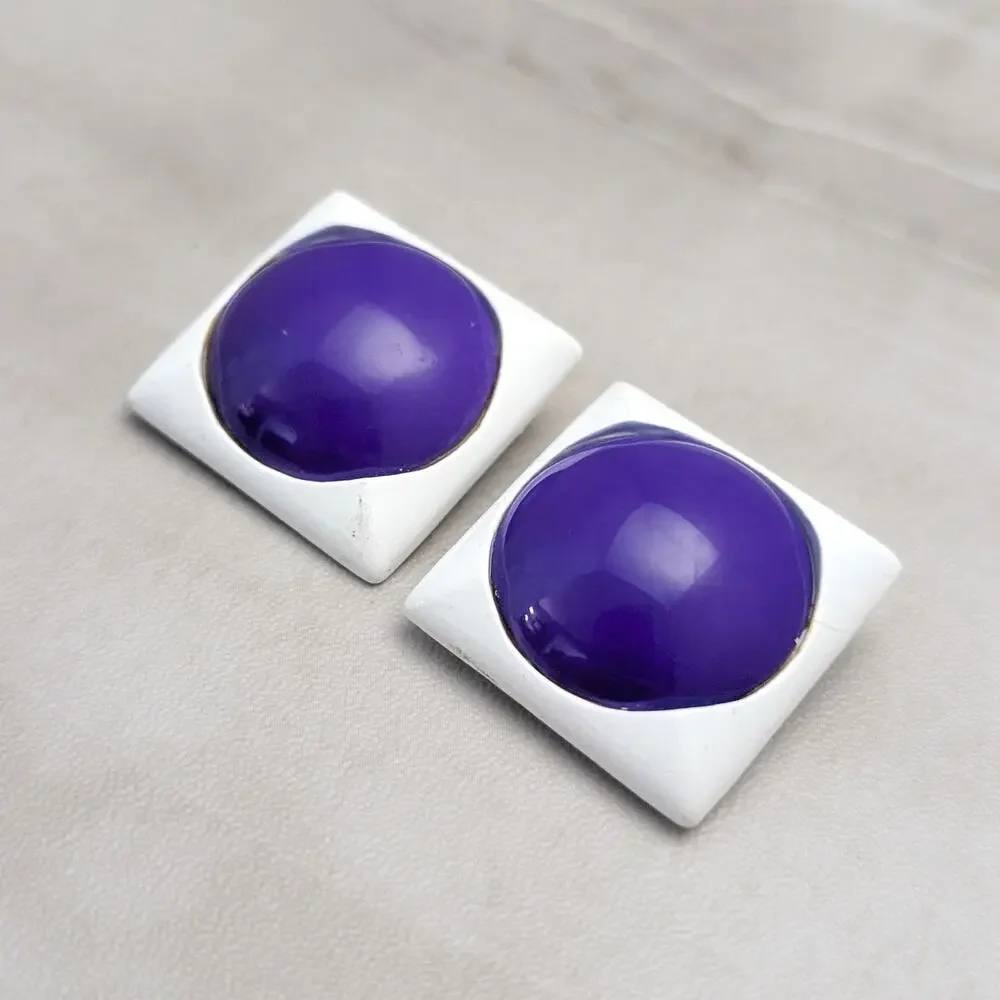 Vintage clip earrings